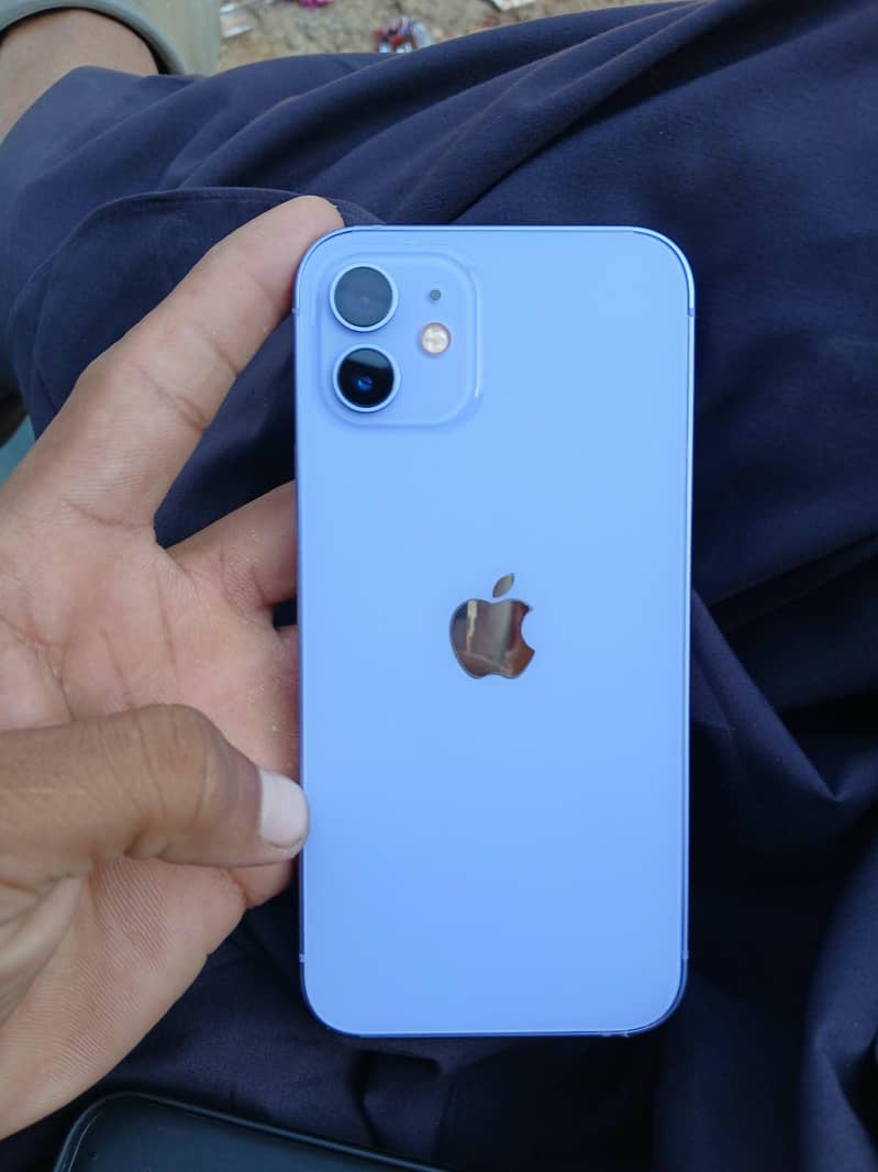 Apple iPhone 12 0
