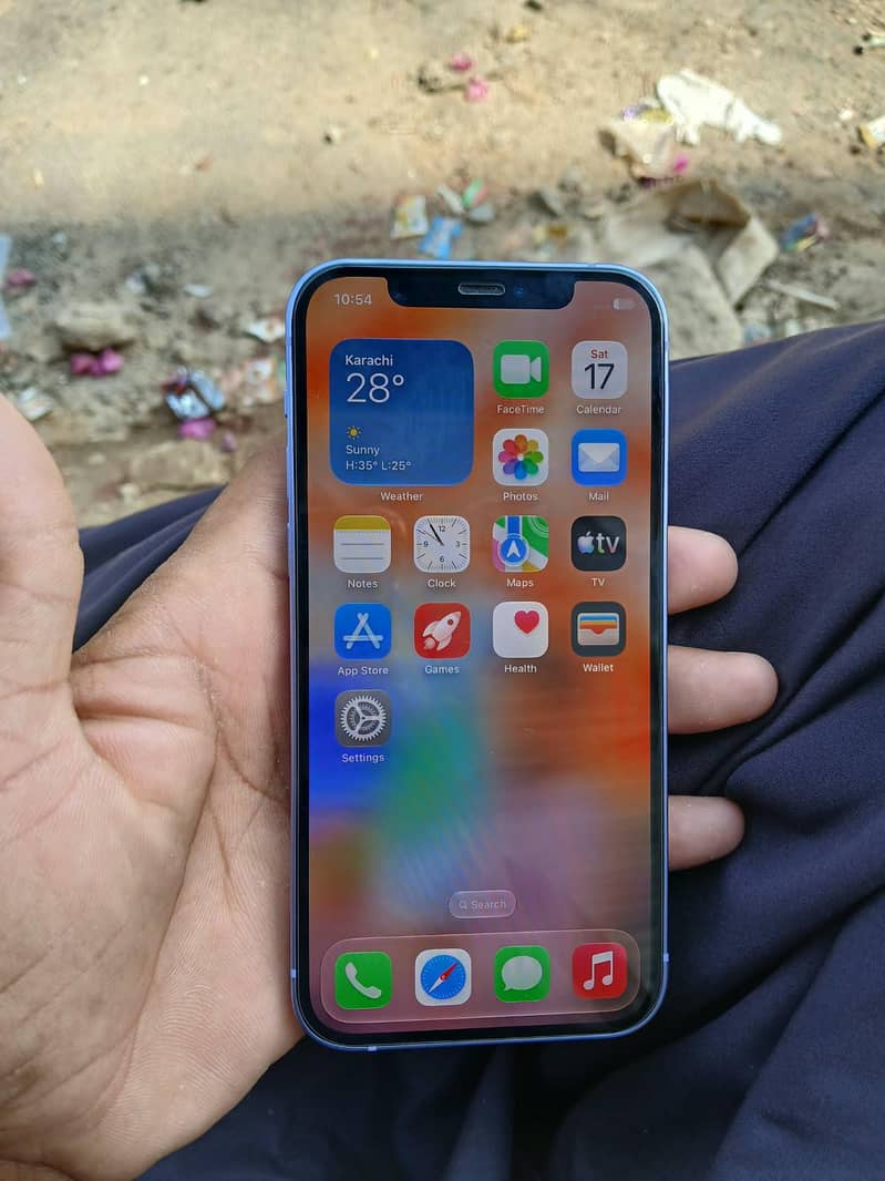 Apple iPhone 12 6