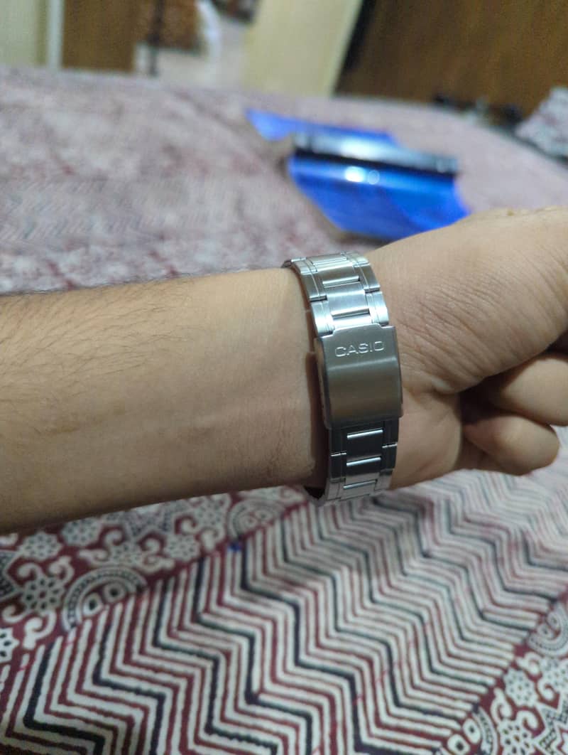 CASIO MTP-V001 1