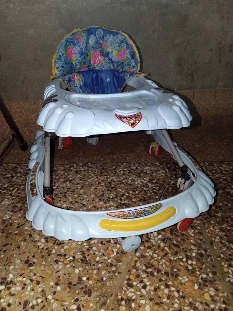 Baby walker 0