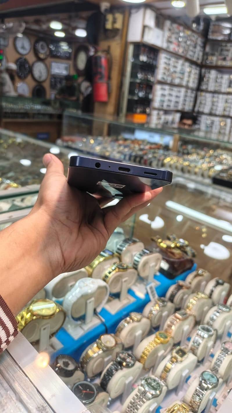 Samsung Mobile A06 4