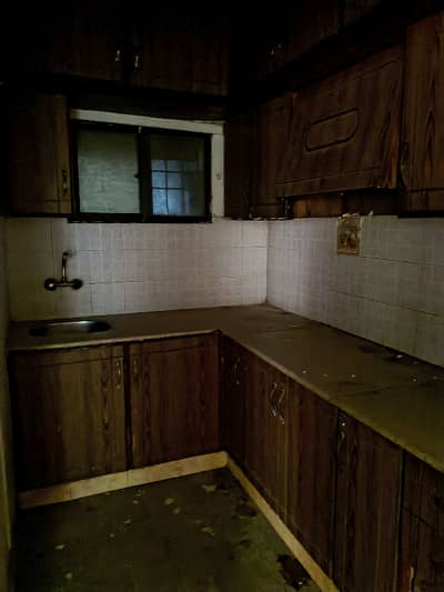 two bed dd apartment for rent in johar