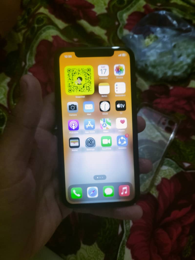 Apple iPhone 11 3