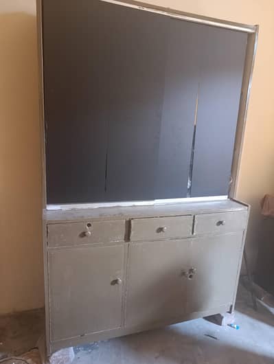 book shelf in good condition
