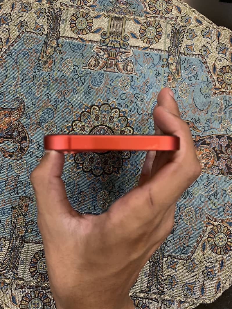 Apple iPhone 12(red Jv) 7