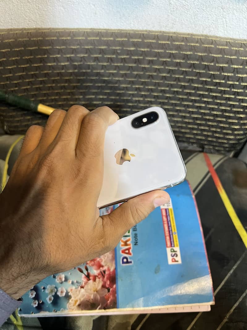 Apple iPhone X 0