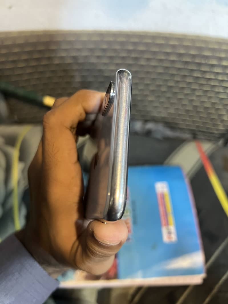 Apple iPhone X 1