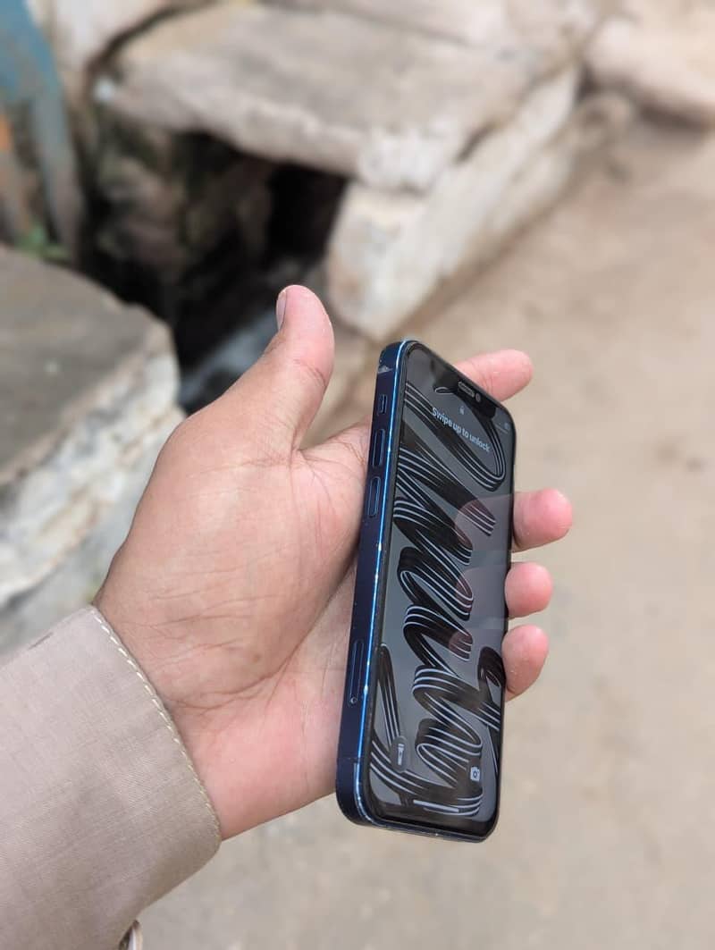 Apple iPhone 12 mini 2