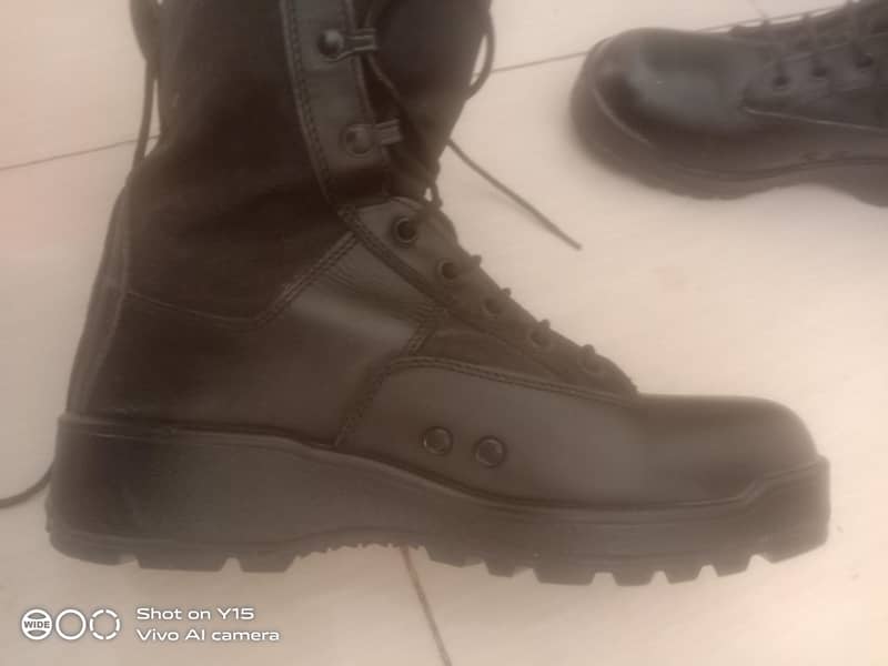 Army shoes 0