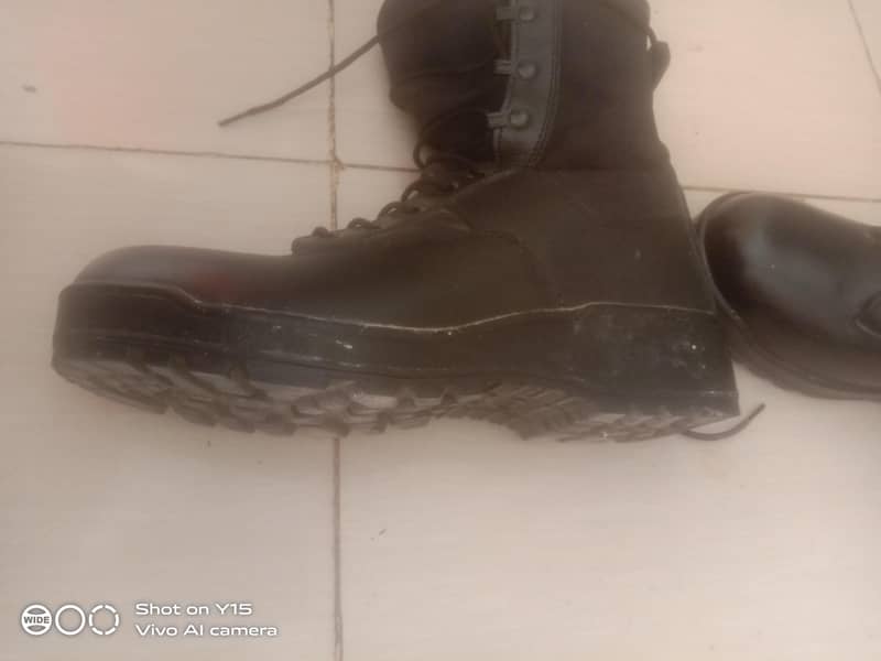 Army shoes 1