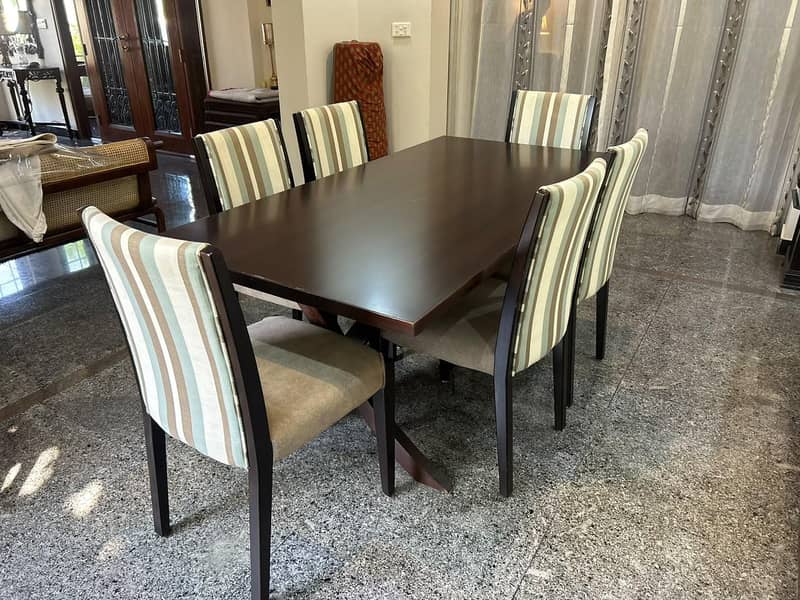 Interwood Dining Table Set  6 Men 2