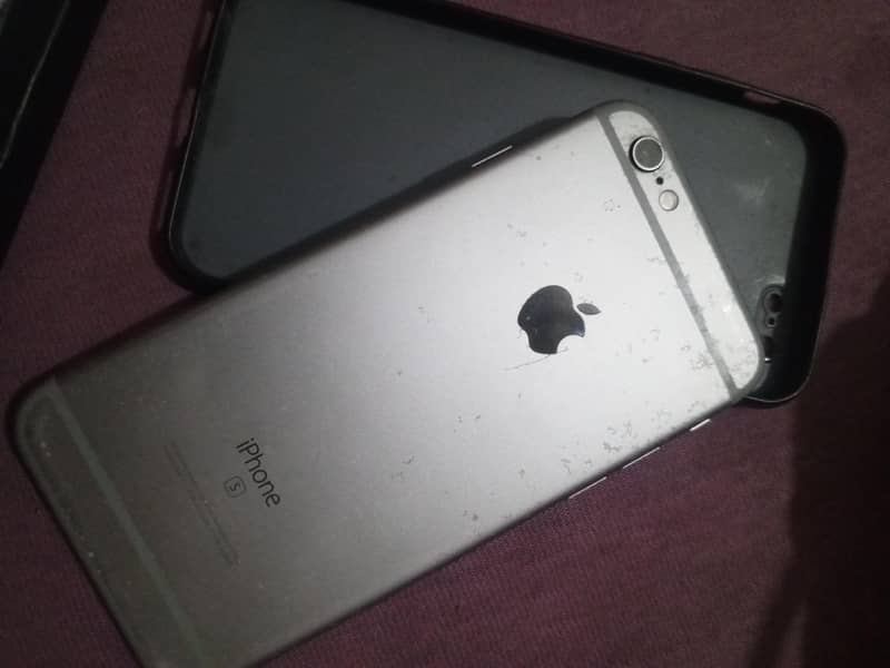 Apple iPhone 6S 1