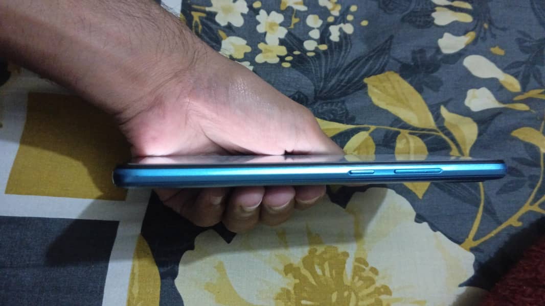 Realme C11 4