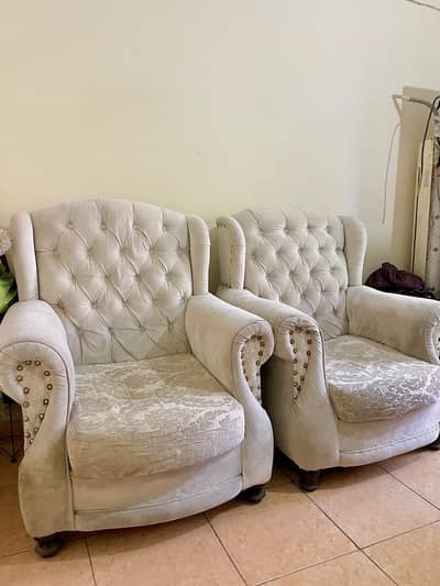 4 sofas single seater King size