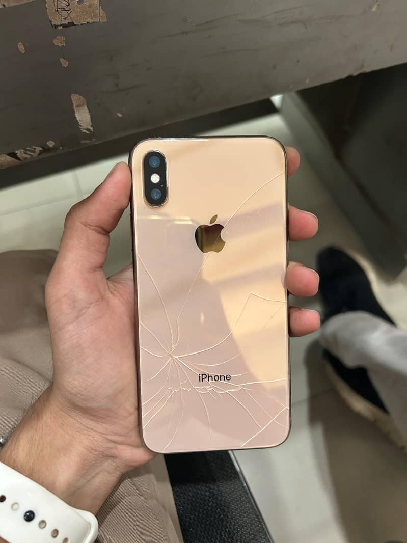 Apple iPhone XS 1