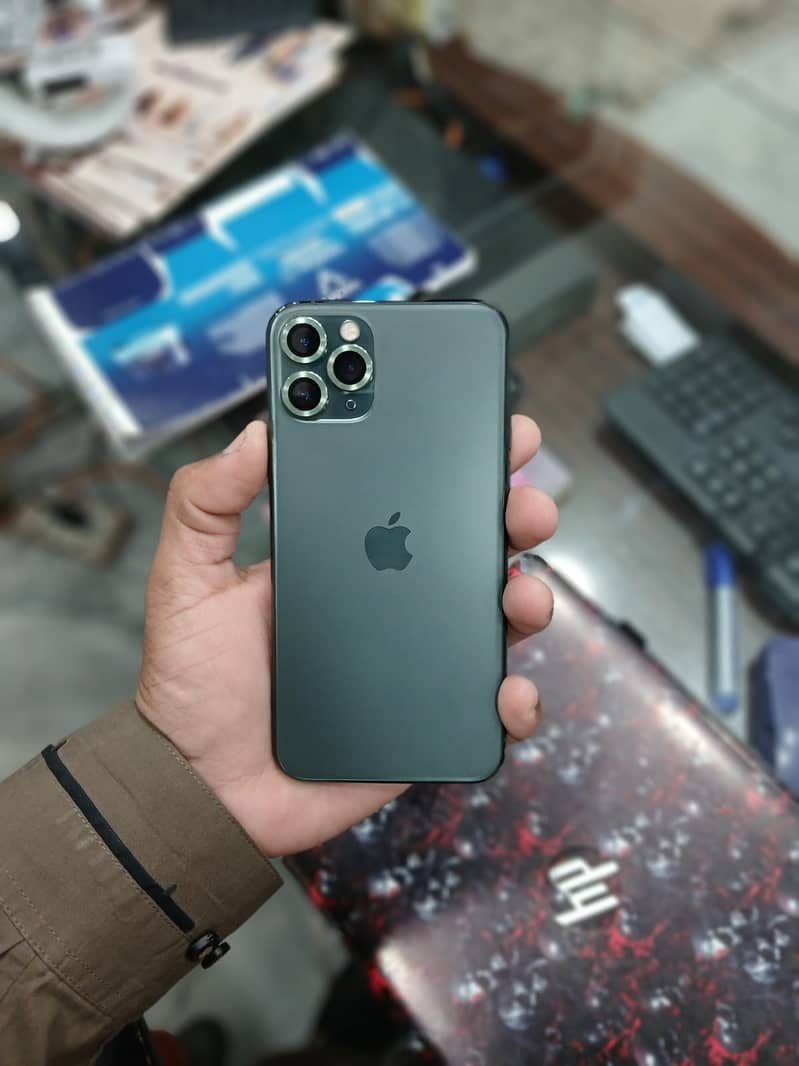 Apple iPhone 11 Pro 2