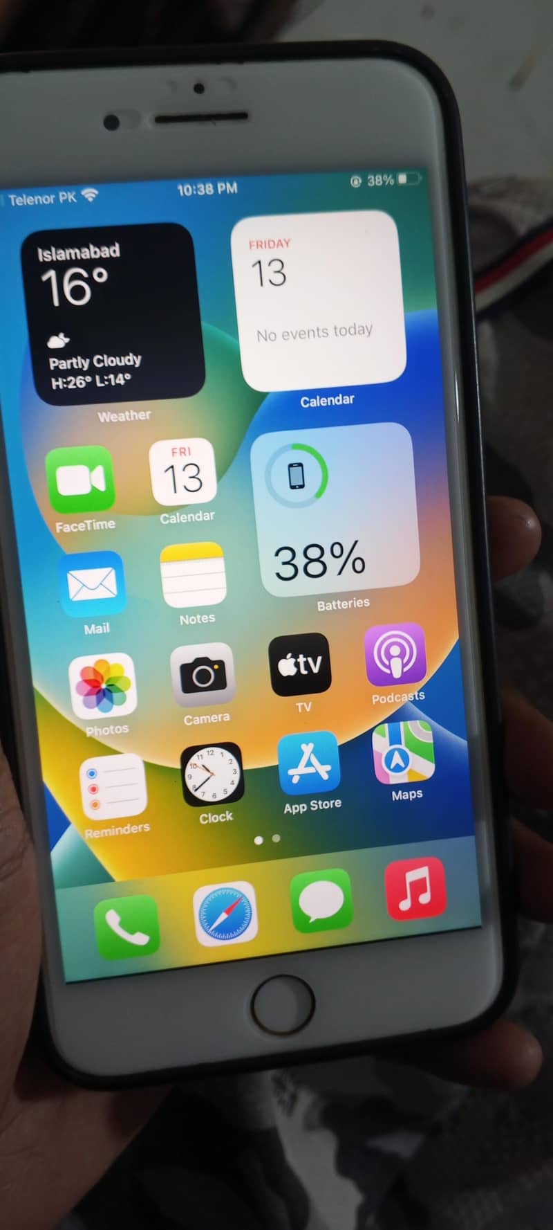 Apple iPhone 8 Plus 4