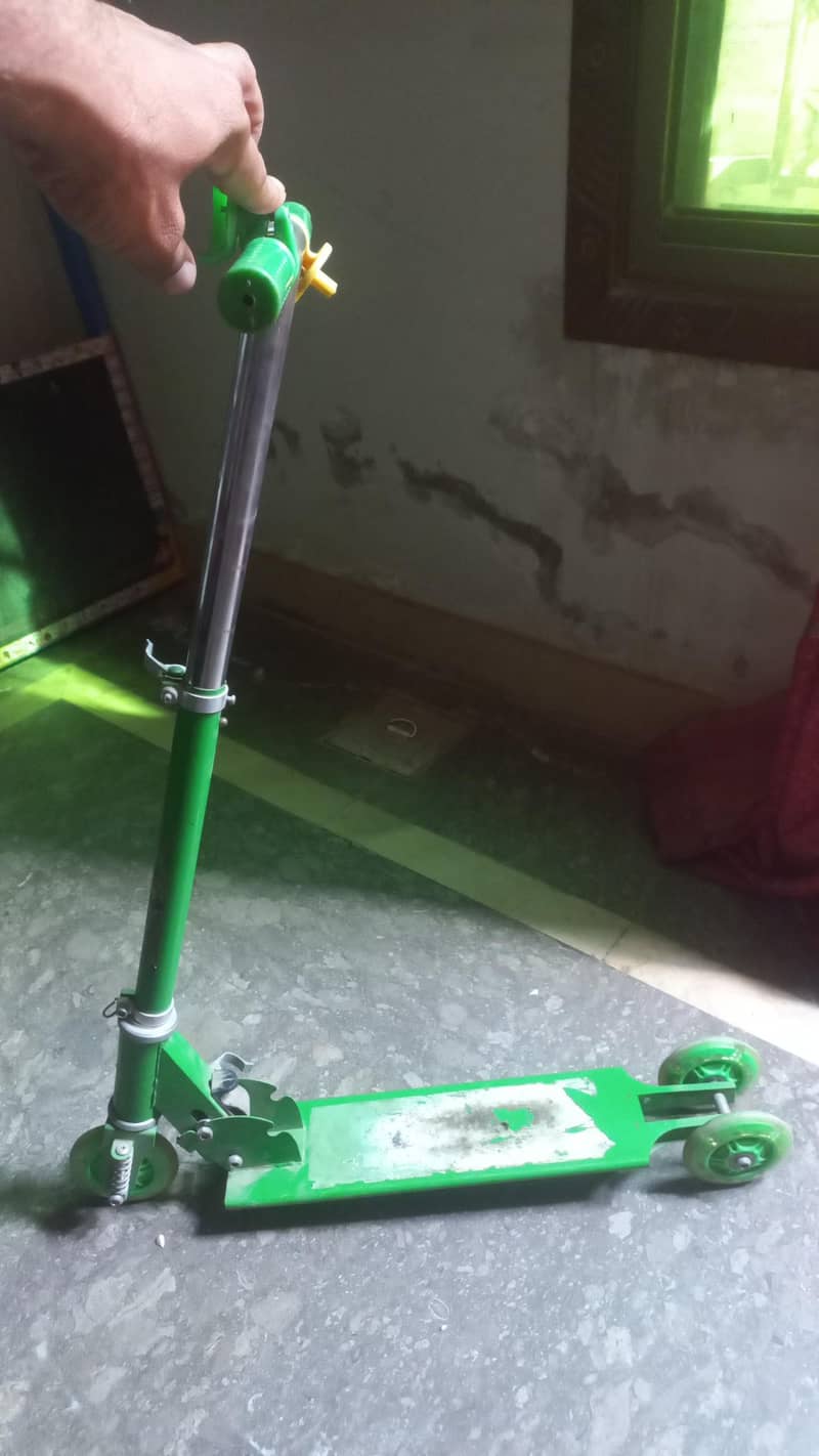 scooties 1