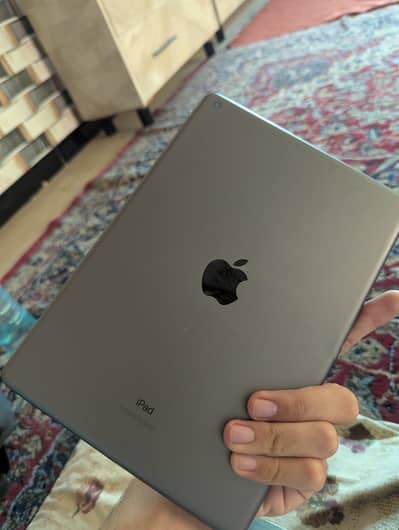 Ipad 9th Generation 64 GB 10/9 Condition