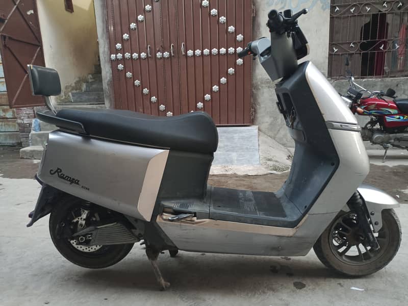 Ramza A700 Commander 3