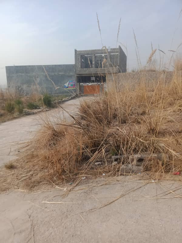 4marla corner beautiful plot 2