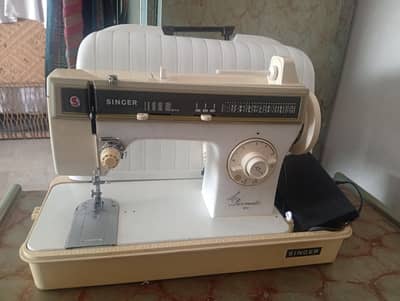 Singer Professional Discmatic 974 Sewing Machine | Electric