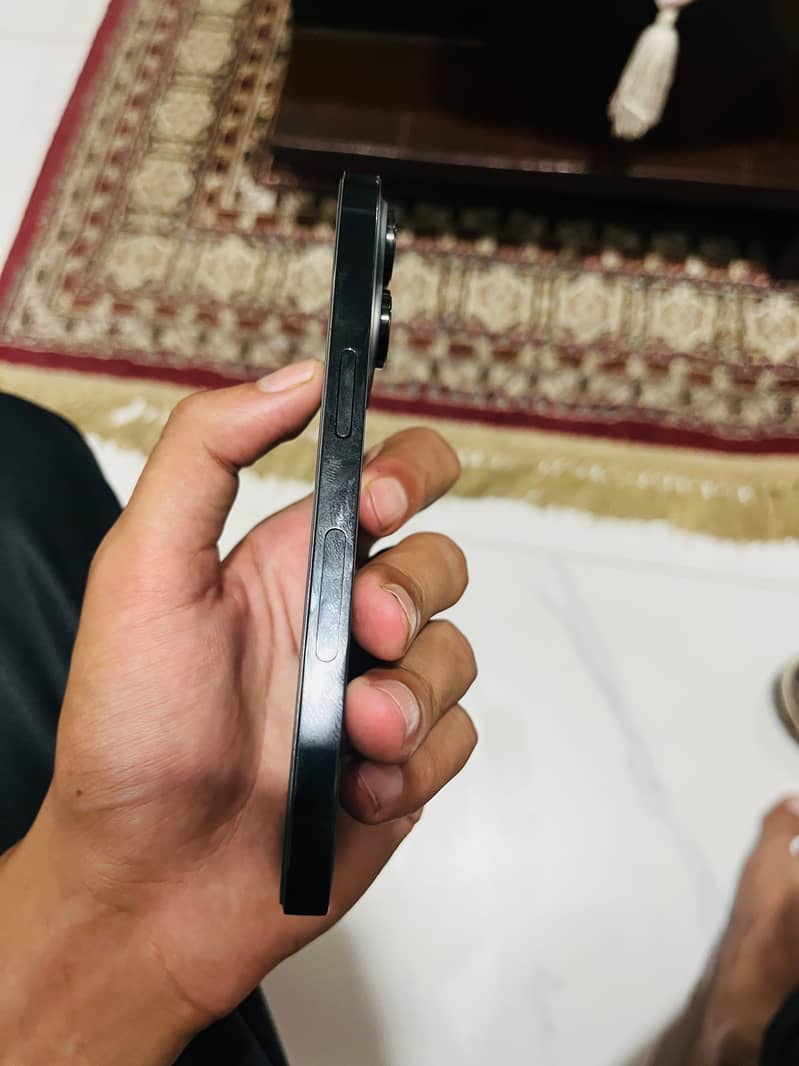 iphone 14 pro 2