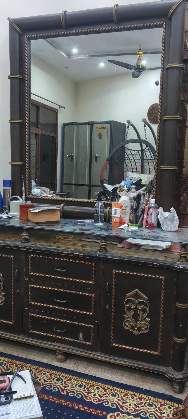 Dressing table 0