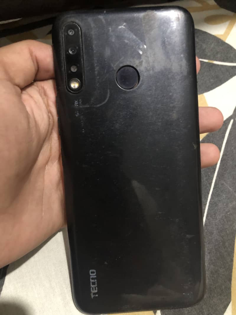 Tecno Spark 4 0