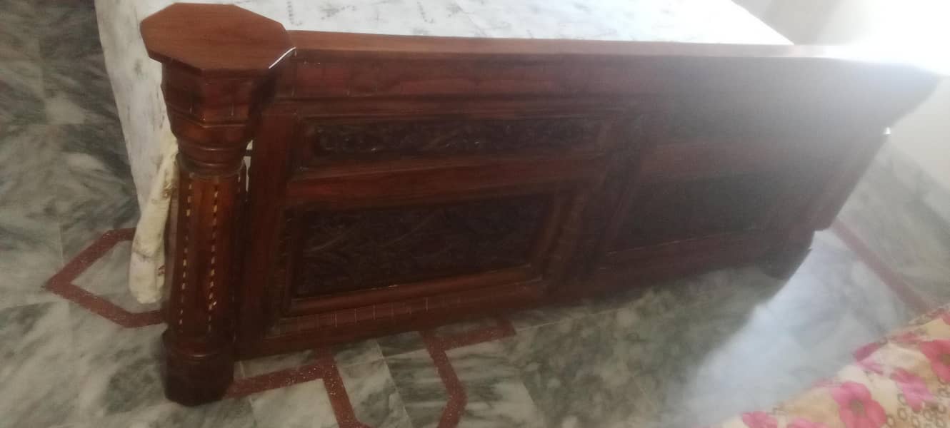 Double Bed Side Table Dressing 1