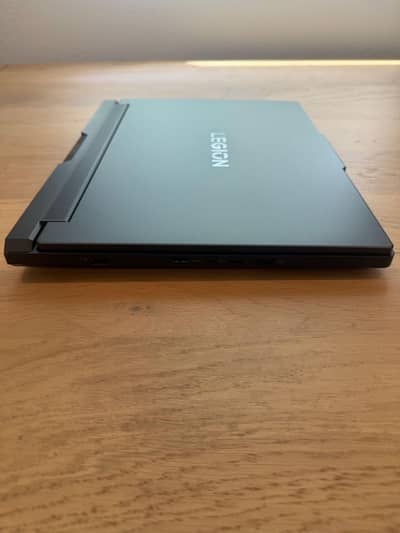 Lenovo legion Pro 7 Rtx 4080 12gb 32GB Ram 2TB SSD