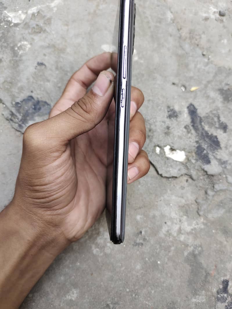 Realme 8 11