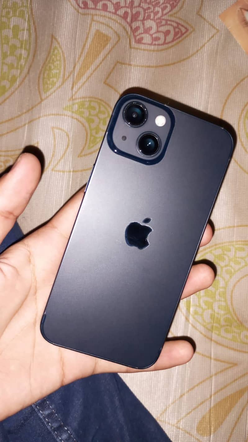 Apple iPhone 13 2