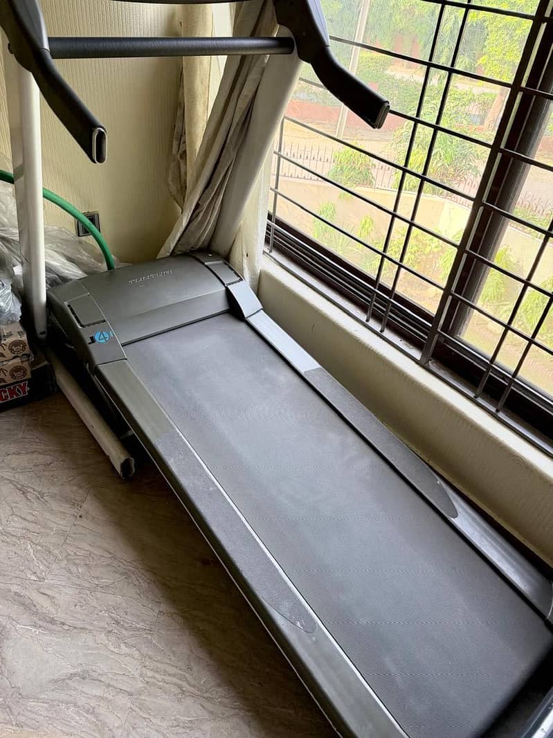 Electronic Tread Mill 3