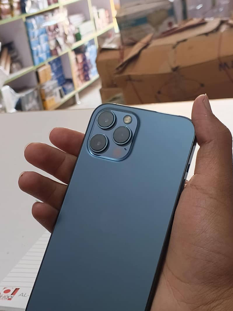 Apple iPhone 12 Pro Max 5