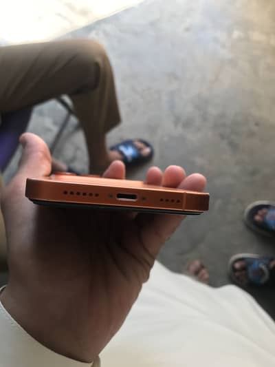 Apple iPhone XR converted to 17 pro