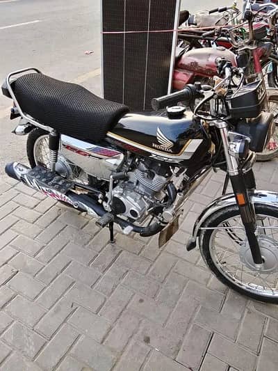 Honda 125 self 2022 sealed engine