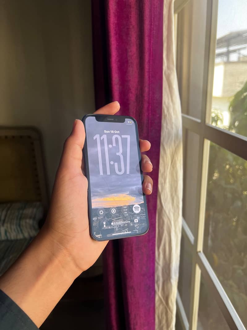 Apple iPhone 12 mini 7