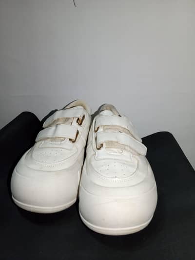 jogger / sneakers for woman
