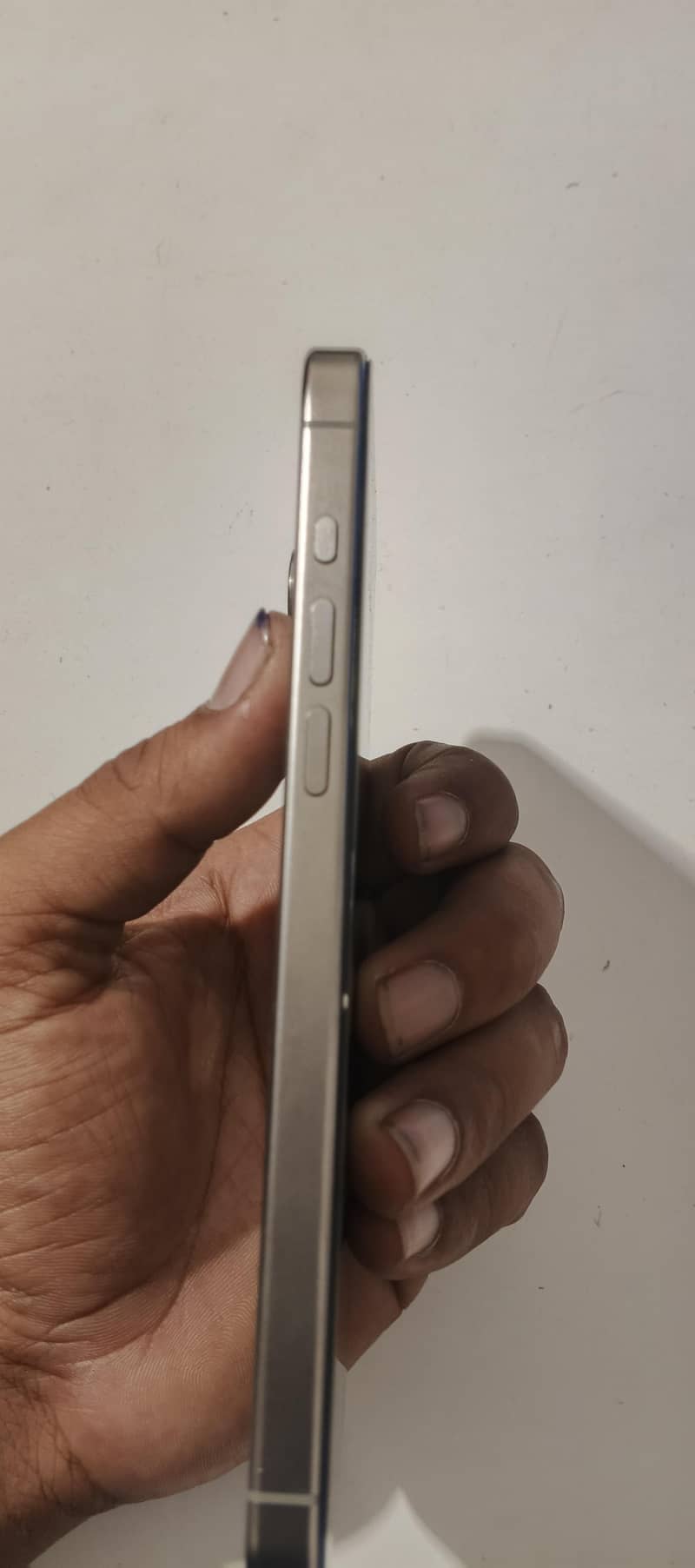 iPhone 15 pro max 4