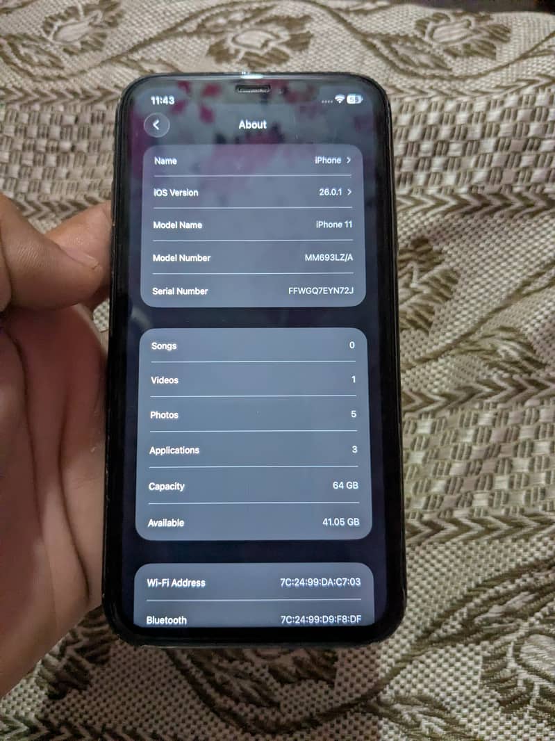 Apple iPhone 11 3