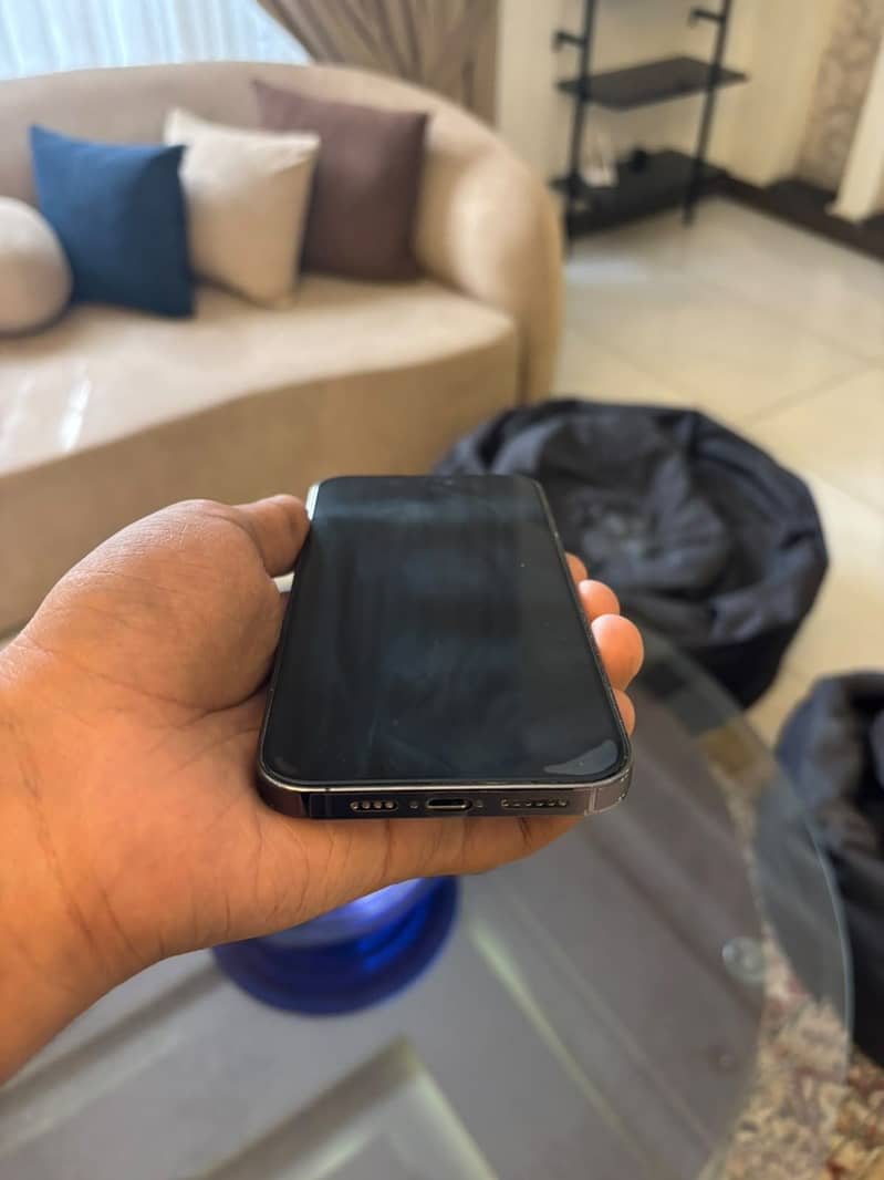 Apple iPhone 14 Pro Max 2