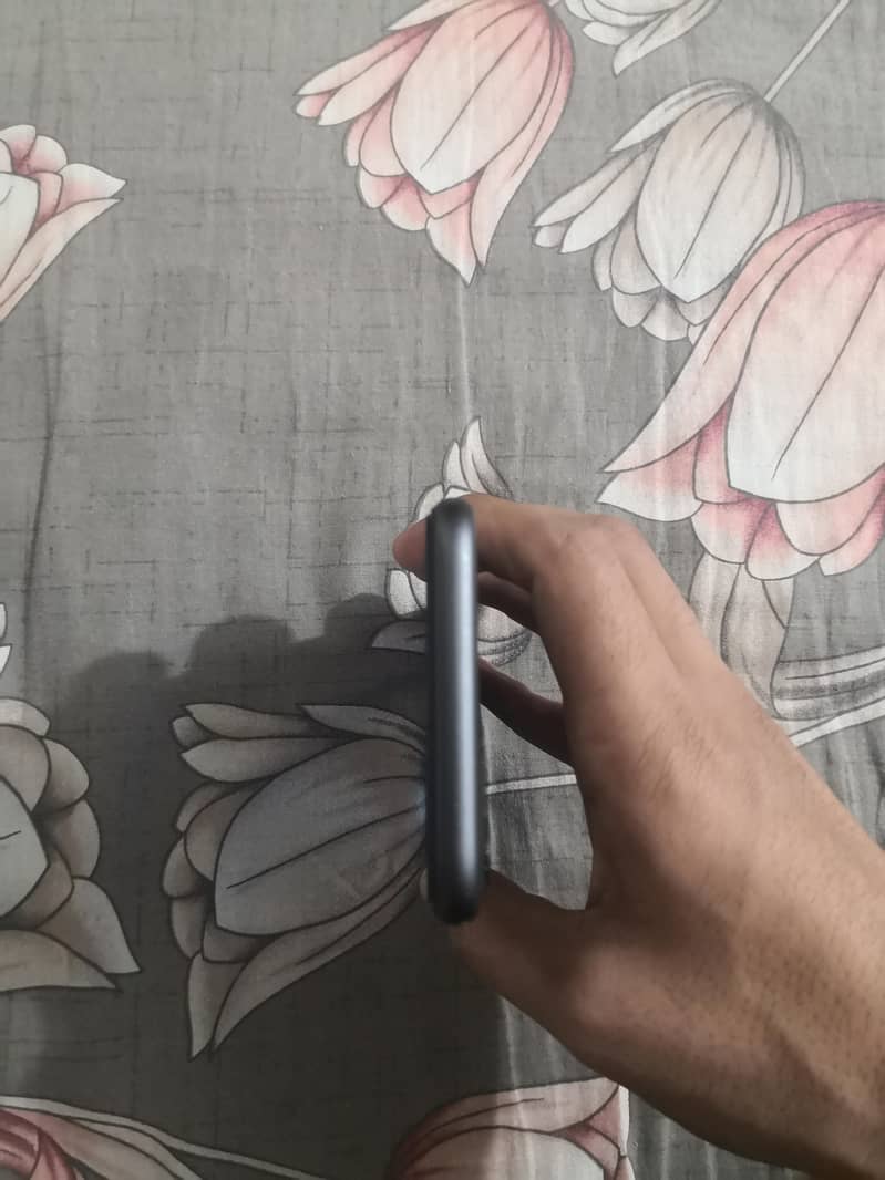 Apple iPhone 11 5