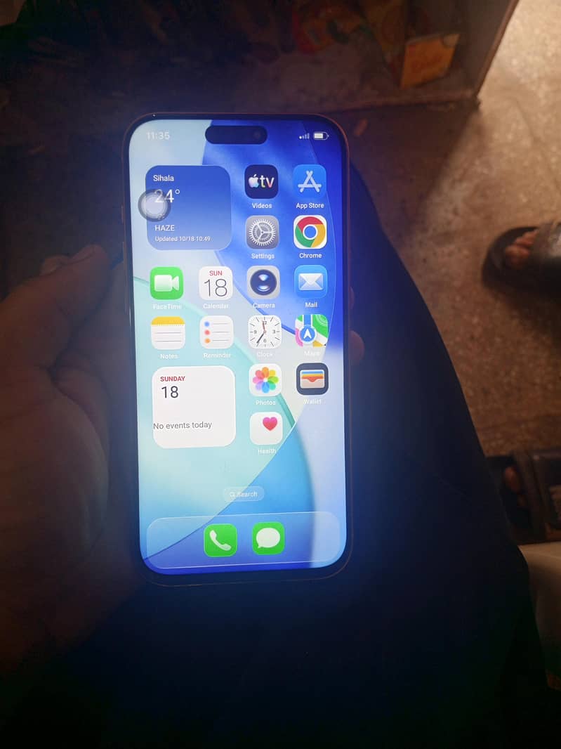 Apple iPhone 17 Pro Max 1