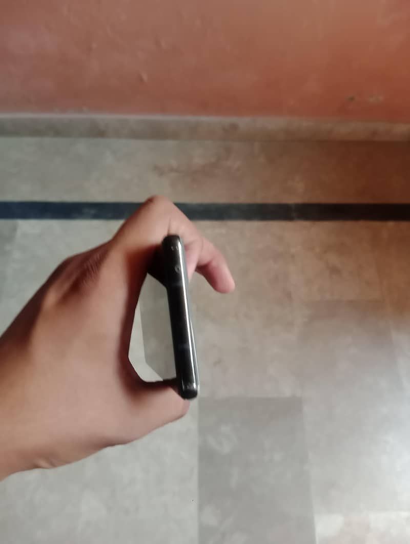 Google Pixel 6a 1