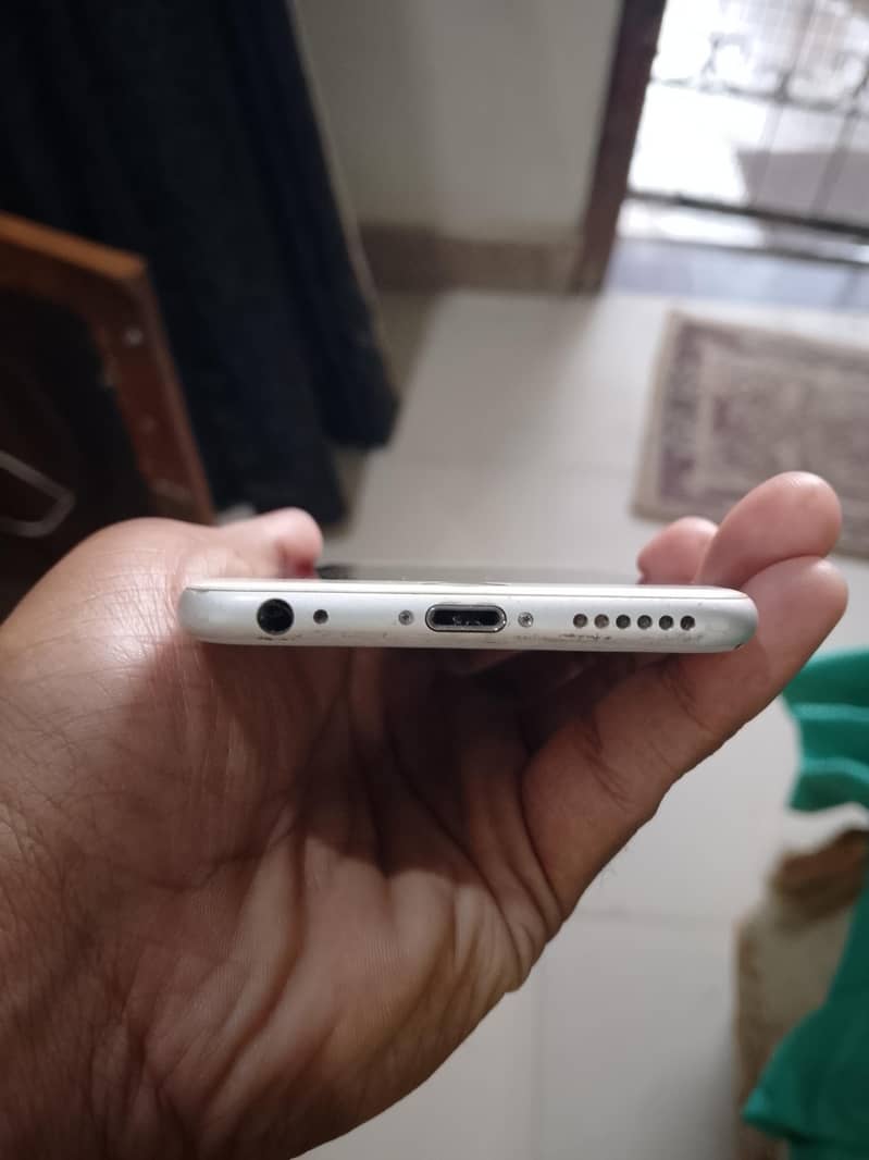 Apple iPhone 6 3