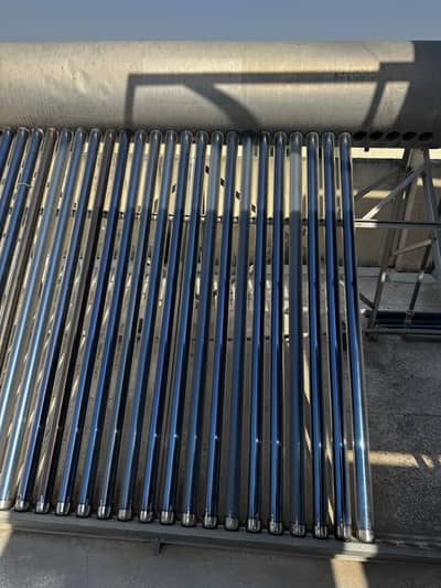 Solar water gyser  Vacuum tubes