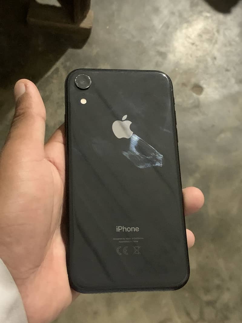 Apple iPhone XR 1