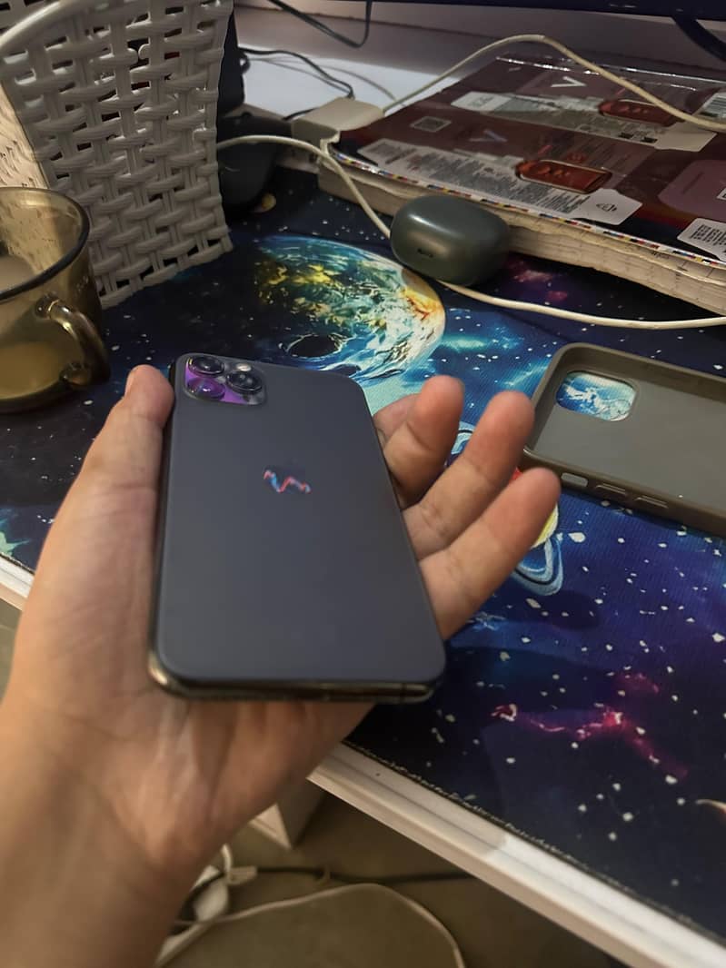 Iphone 11 pro 1