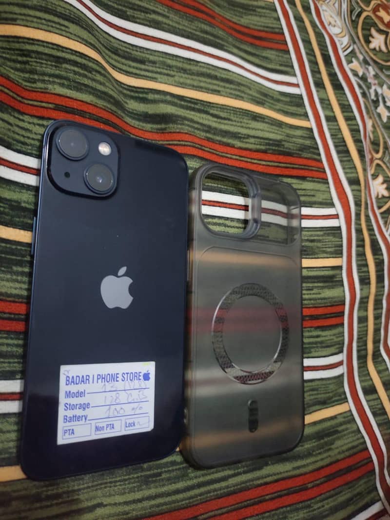 Apple iPhone 13 4